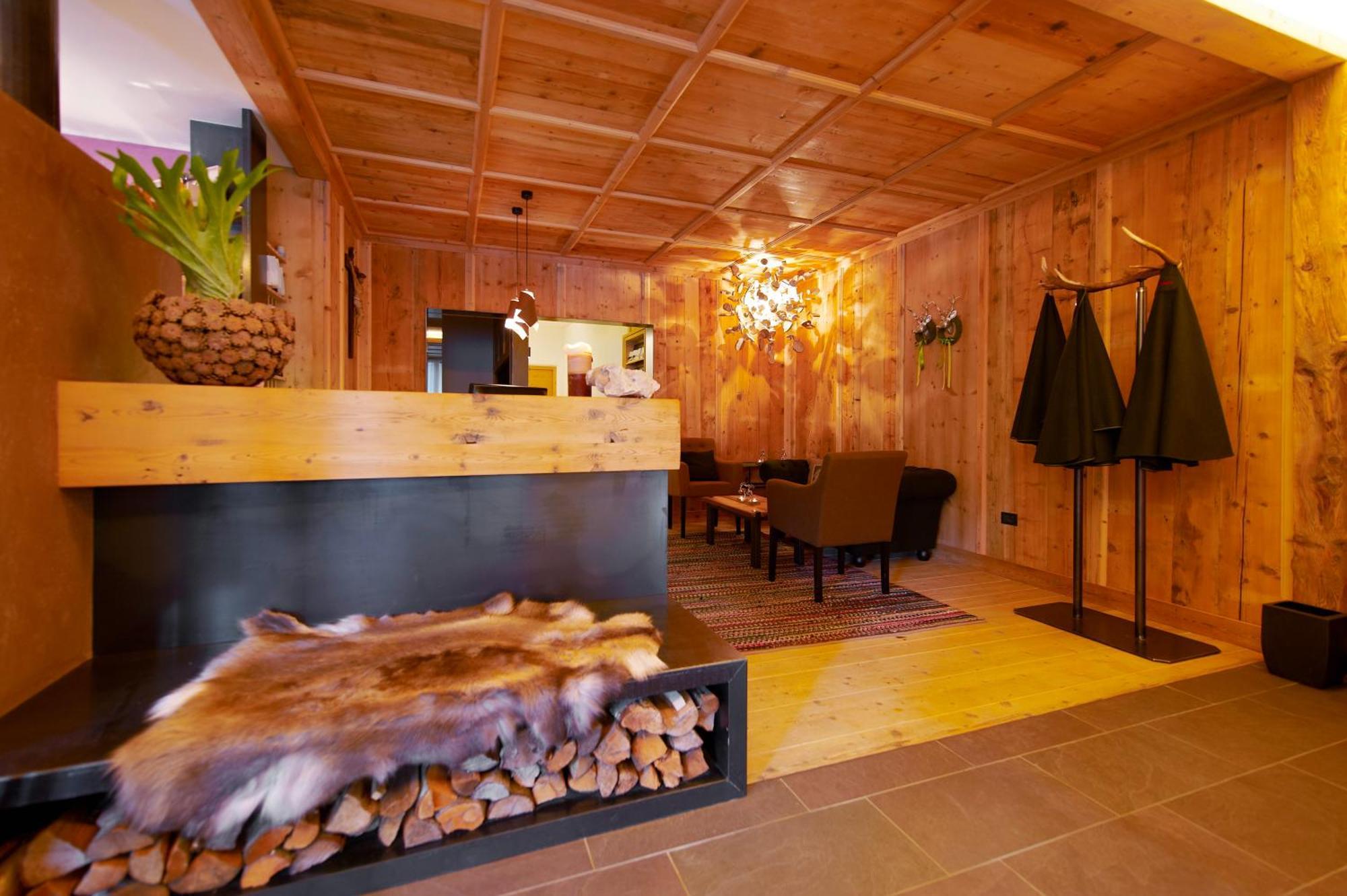 Lagacio Hotel Mountain Residence ซานกัสซิอาโน ภายนอก รูปภาพ